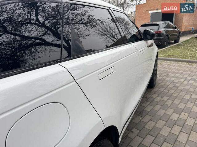 Білий Ленд Ровер Рендж Ровер Велар, об'ємом двигуна 2 л та пробігом 150 тис. км за 29900 $, фото 16 на Automoto.ua