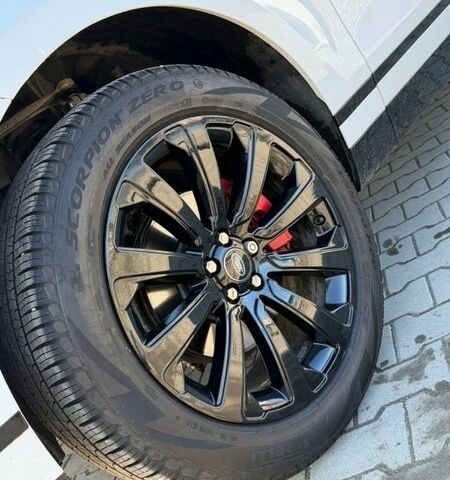 Білий Ленд Ровер Рендж Ровер Велар, об'ємом двигуна 2 л та пробігом 132 тис. км за 33000 $, фото 15 на Automoto.ua