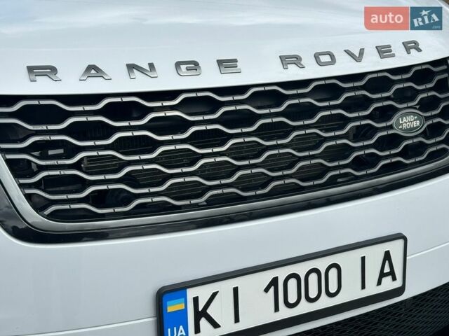 Білий Ленд Ровер Рендж Ровер Велар, об'ємом двигуна 2 л та пробігом 131 тис. км за 32000 $, фото 25 на Automoto.ua