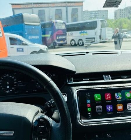 Білий Ленд Ровер Рендж Ровер Велар, об'ємом двигуна 2 л та пробігом 75 тис. км за 34100 $, фото 9 на Automoto.ua