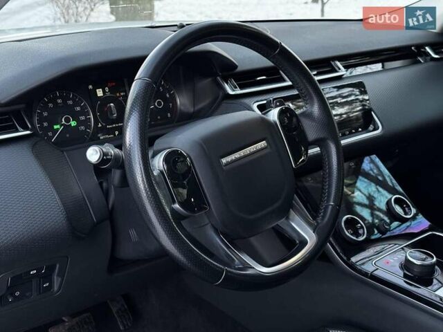 Білий Ленд Ровер Рендж Ровер Велар, об'ємом двигуна 2 л та пробігом 141 тис. км за 37690 $, фото 16 на Automoto.ua