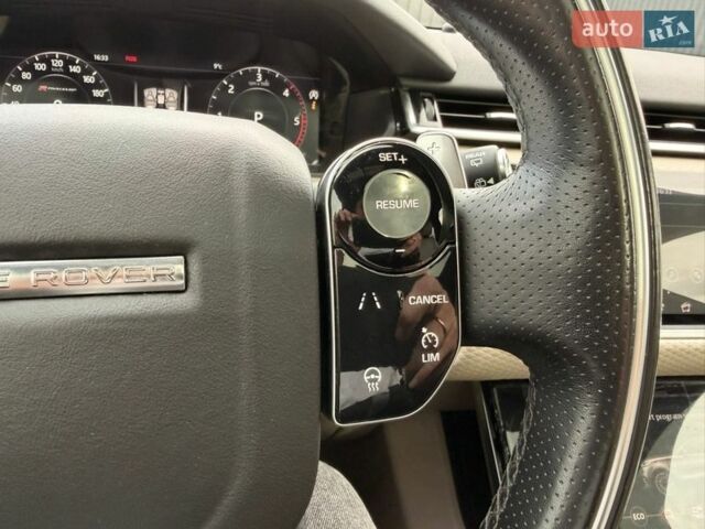 Белый Ленд Ровер Рендж Ровер Велар, объемом двигателя 2 л и пробегом 124 тыс. км за 28500 $, фото 36 на Automoto.ua