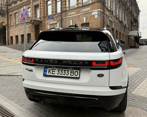 Белый Ленд Ровер Рендж Ровер Велар, объемом двигателя 3 л и пробегом 55 тыс. км за 39000 $, фото 3 на Automoto.ua