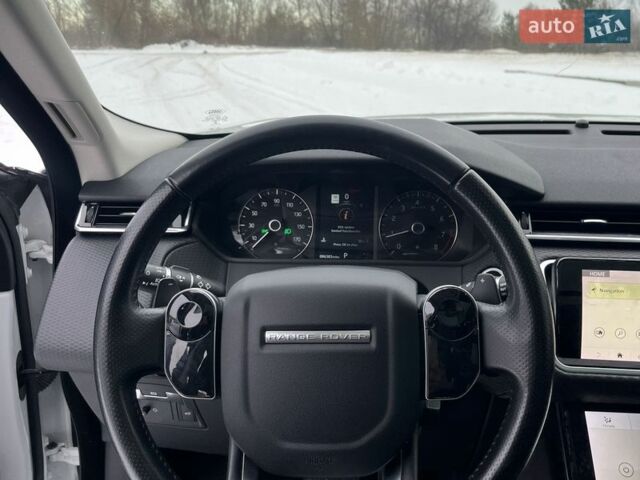 Білий Ленд Ровер Рендж Ровер Велар, об'ємом двигуна 2 л та пробігом 143 тис. км за 33500 $, фото 26 на Automoto.ua