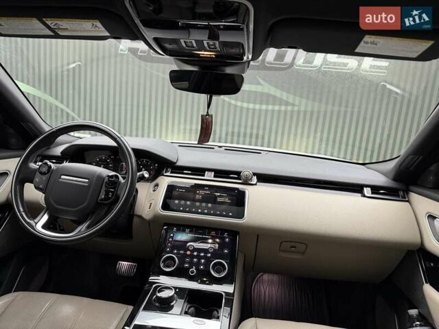 Белый Ленд Ровер Рендж Ровер Велар, объемом двигателя 3 л и пробегом 133 тыс. км за 39500 $, фото 31 на Automoto.ua