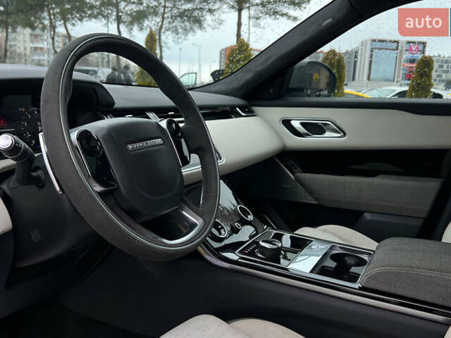 Белый Ленд Ровер Рендж Ровер Велар, объемом двигателя 3 л и пробегом 60 тыс. км за 33900 $, фото 9 на Automoto.ua