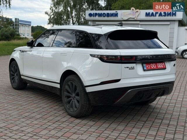 Білий Ленд Ровер Рендж Ровер Велар, об'ємом двигуна 2 л та пробігом 150 тис. км за 28999 $, фото 31 на Automoto.ua