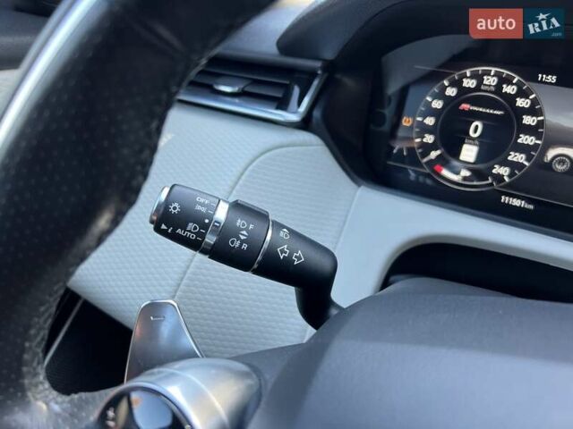 Белый Ленд Ровер Рендж Ровер Велар, объемом двигателя 2 л и пробегом 112 тыс. км за 31999 $, фото 15 на Automoto.ua