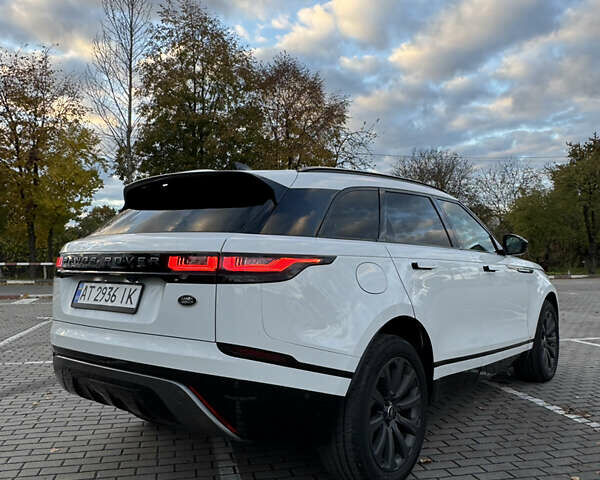 Белый Ленд Ровер Рендж Ровер Велар, объемом двигателя 2 л и пробегом 80 тыс. км за 35500 $, фото 24 на Automoto.ua