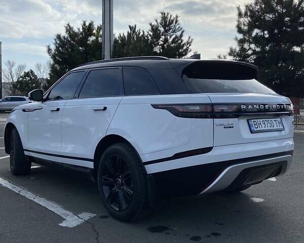 Белый Ленд Ровер Рендж Ровер Велар, объемом двигателя 3 л и пробегом 99 тыс. км за 39000 $, фото 7 на Automoto.ua