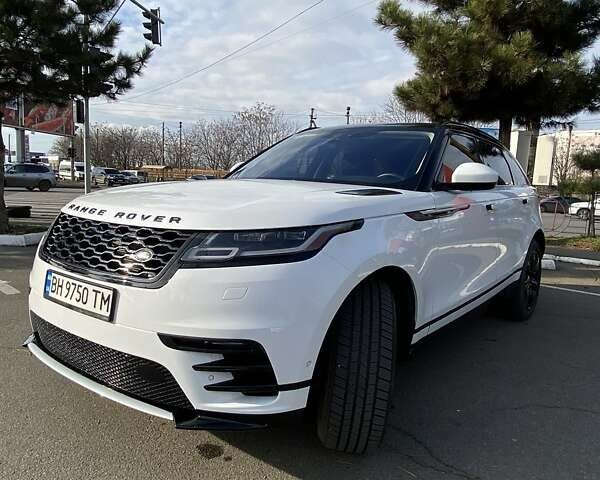 Белый Ленд Ровер Рендж Ровер Велар, объемом двигателя 3 л и пробегом 99 тыс. км за 39000 $, фото 33 на Automoto.ua