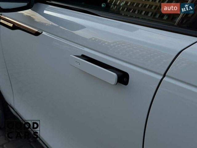 Белый Ленд Ровер Рендж Ровер Велар, объемом двигателя 2 л и пробегом 79 тыс. км за 43000 $, фото 14 на Automoto.ua