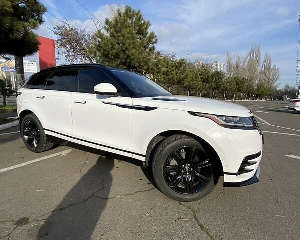 Белый Ленд Ровер Рендж Ровер Велар, объемом двигателя 3 л и пробегом 99 тыс. км за 39000 $, фото 19 на Automoto.ua