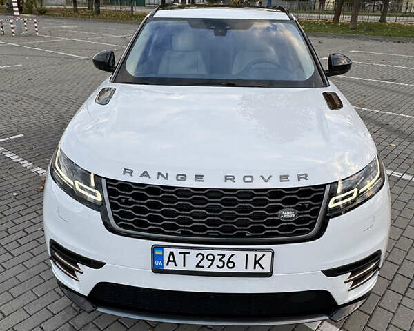 Белый Ленд Ровер Рендж Ровер Велар, объемом двигателя 2 л и пробегом 80 тыс. км за 35500 $, фото 7 на Automoto.ua