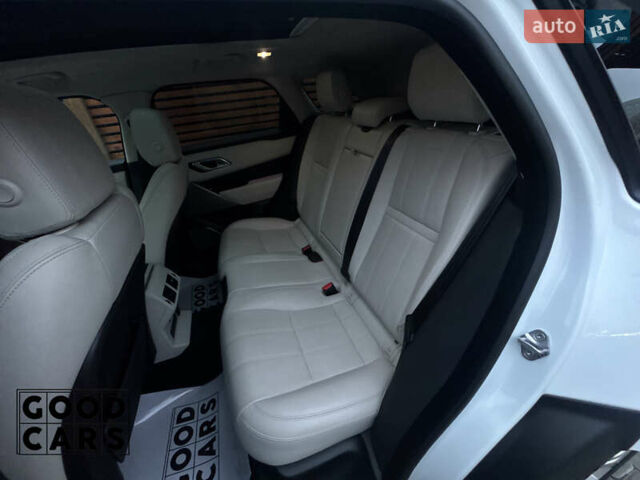 Белый Ленд Ровер Рендж Ровер Велар, объемом двигателя 2 л и пробегом 51 тыс. км за 42500 $, фото 29 на Automoto.ua