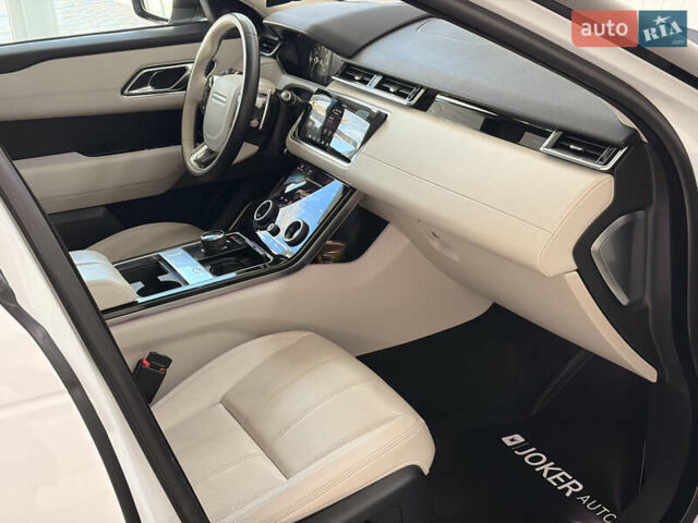 Білий Ленд Ровер Рендж Ровер Велар, об'ємом двигуна 2 л та пробігом 52 тис. км за 41500 $, фото 13 на Automoto.ua