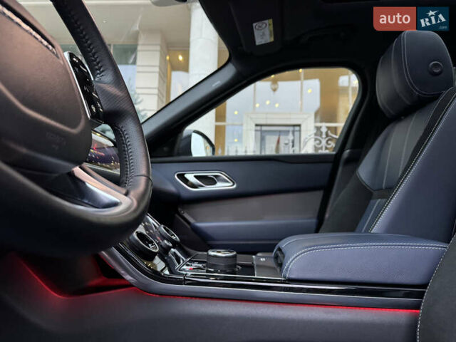 Білий Ленд Ровер Рендж Ровер Велар, об'ємом двигуна 2.99 л та пробігом 71 тис. км за 47900 $, фото 44 на Automoto.ua