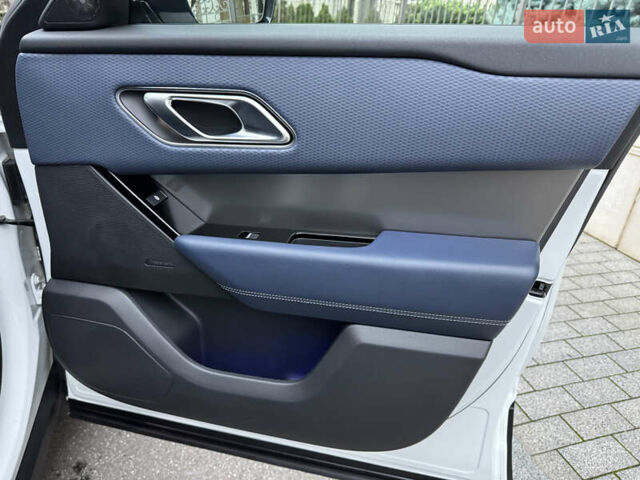 Білий Ленд Ровер Рендж Ровер Велар, об'ємом двигуна 2.99 л та пробігом 71 тис. км за 47900 $, фото 31 на Automoto.ua