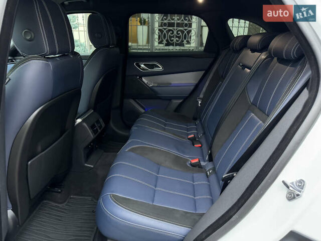 Білий Ленд Ровер Рендж Ровер Велар, об'ємом двигуна 2.99 л та пробігом 71 тис. км за 47900 $, фото 25 на Automoto.ua