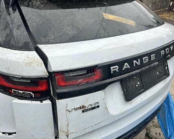 Білий Ленд Ровер Рендж Ровер Велар, об'ємом двигуна 2 л та пробігом 102 тис. км за 12000 $, фото 4 на Automoto.ua