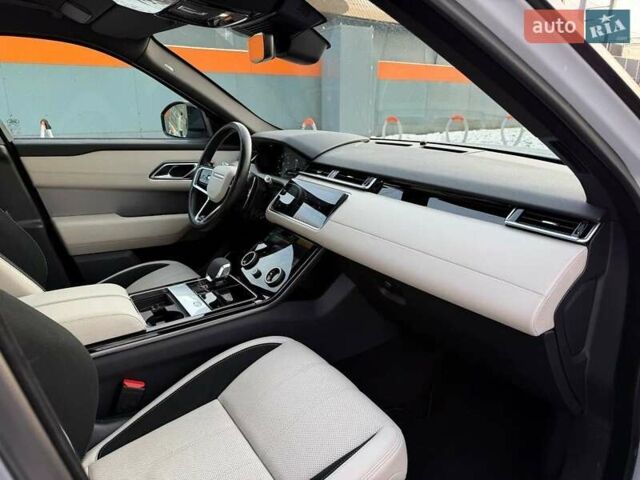 Белый Ленд Ровер Рендж Ровер Велар, объемом двигателя 3 л и пробегом 65 тыс. км за 29000 $, фото 10 на Automoto.ua