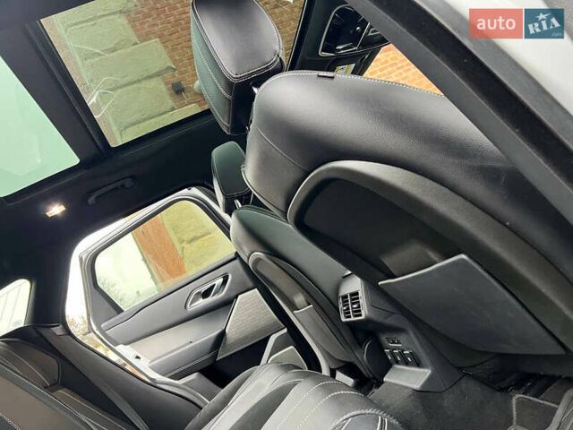 Білий Ленд Ровер Рендж Ровер Велар, об'ємом двигуна 2 л та пробігом 129 тис. км за 35900 $, фото 1 на Automoto.ua