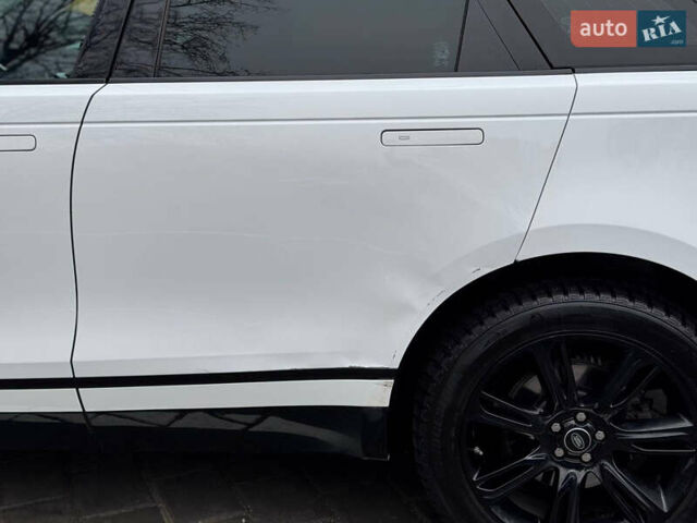 Белый Ленд Ровер Рендж Ровер Велар, объемом двигателя 2 л и пробегом 151 тыс. км за 34800 $, фото 17 на Automoto.ua