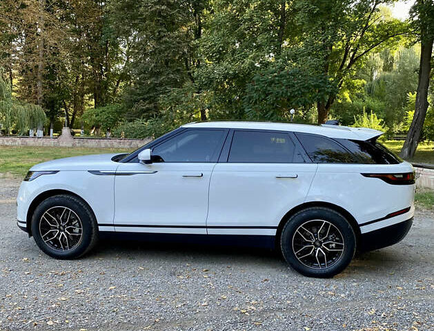 Белый Ленд Ровер Рендж Ровер Велар, объемом двигателя 2 л и пробегом 60 тыс. км за 47500 $, фото 12 на Automoto.ua