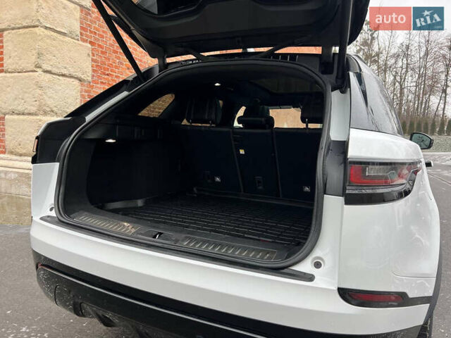 Білий Ленд Ровер Рендж Ровер Велар, об'ємом двигуна 2 л та пробігом 129 тис. км за 35900 $, фото 23 на Automoto.ua