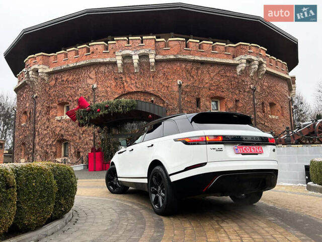 Білий Ленд Ровер Рендж Ровер Велар, об'ємом двигуна 2 л та пробігом 129 тис. км за 35900 $, фото 3 на Automoto.ua