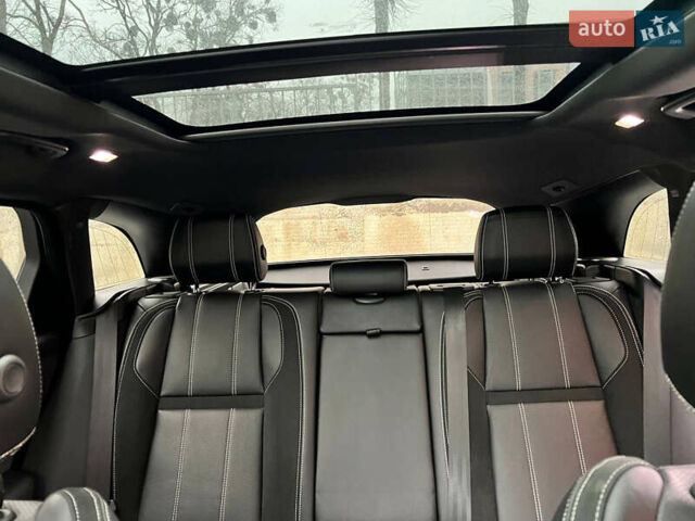 Білий Ленд Ровер Рендж Ровер Велар, об'ємом двигуна 2 л та пробігом 129 тис. км за 35900 $, фото 13 на Automoto.ua