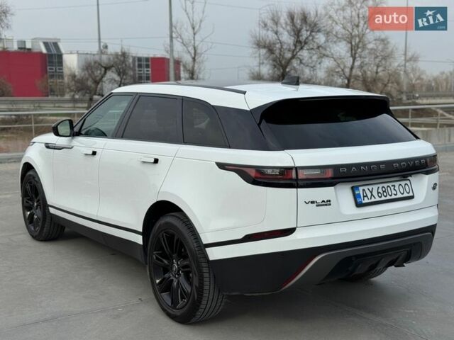 Белый Ленд Ровер Рендж Ровер Велар, объемом двигателя 2 л и пробегом 117 тыс. км за 36900 $, фото 4 на Automoto.ua