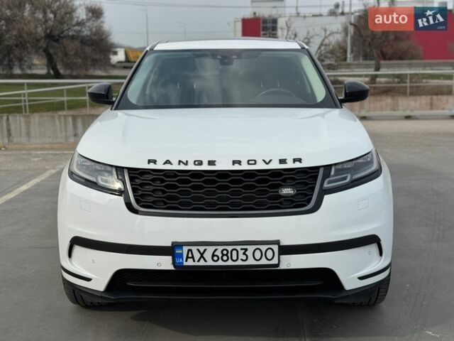 Белый Ленд Ровер Рендж Ровер Велар, объемом двигателя 2 л и пробегом 117 тыс. км за 36900 $, фото 2 на Automoto.ua