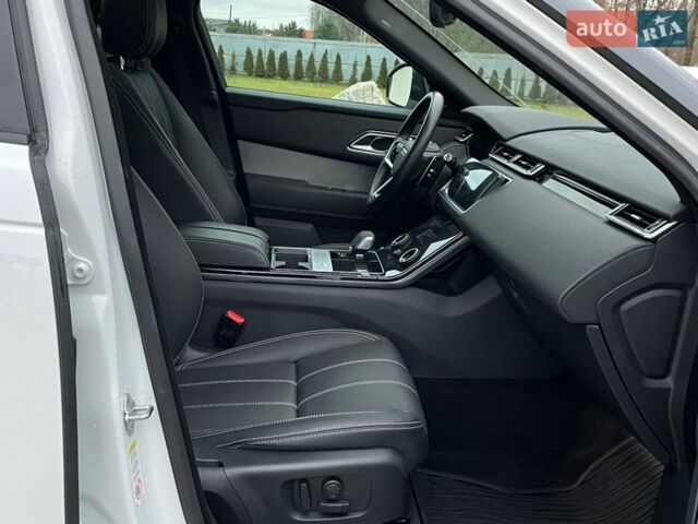 Білий Ленд Ровер Рендж Ровер Велар, об'ємом двигуна 2 л та пробігом 24 тис. км за 42500 $, фото 26 на Automoto.ua