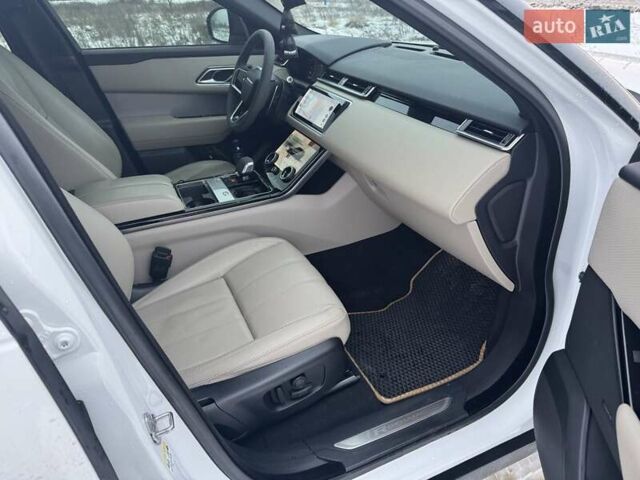 Білий Ленд Ровер Рендж Ровер Велар, об'ємом двигуна 2 л та пробігом 94 тис. км за 46000 $, фото 15 на Automoto.ua