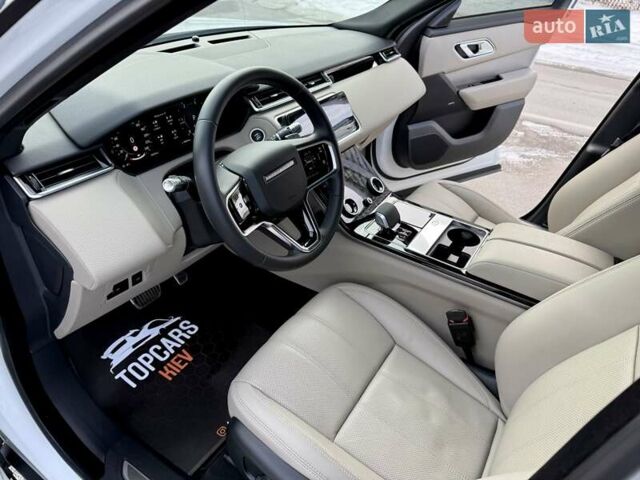 Белый Ленд Ровер Рендж Ровер Велар, объемом двигателя 2 л и пробегом 68 тыс. км за 57500 $, фото 57 на Automoto.ua