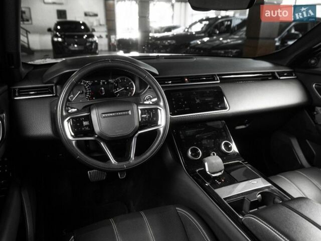 Білий Ленд Ровер Рендж Ровер Велар, об'ємом двигуна 3 л та пробігом 102 тис. км за 48900 $, фото 65 на Automoto.ua
