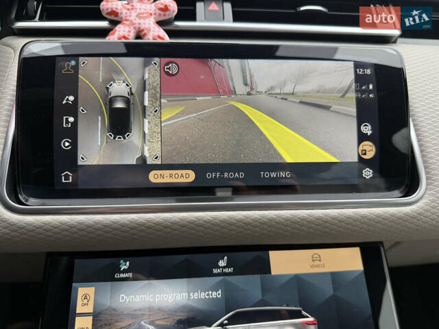 Белый Ленд Ровер Рендж Ровер Велар, объемом двигателя 2 л и пробегом 63 тыс. км за 45500 $, фото 38 на Automoto.ua