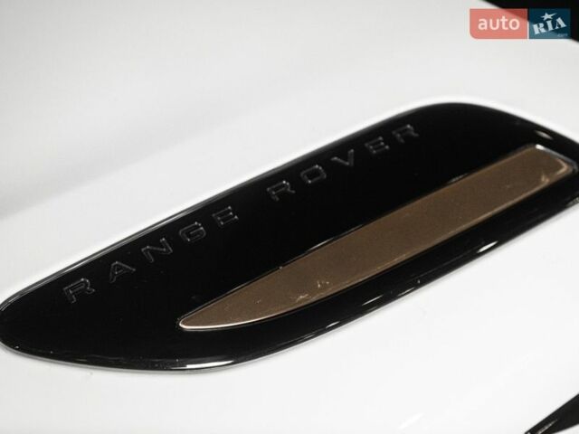 Білий Ленд Ровер Рендж Ровер Велар, об'ємом двигуна 3 л та пробігом 102 тис. км за 48900 $, фото 4 на Automoto.ua