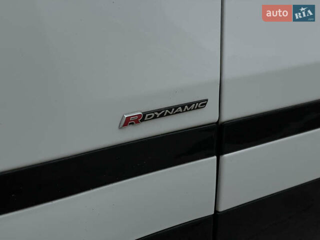 Білий Ленд Ровер Рендж Ровер Велар, об'ємом двигуна 2 л та пробігом 25 тис. км за 45000 $, фото 64 на Automoto.ua