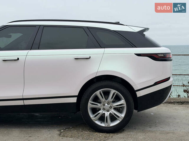 Белый Ленд Ровер Рендж Ровер Велар, объемом двигателя 2 л и пробегом 28 тыс. км за 48900 $, фото 7 на Automoto.ua