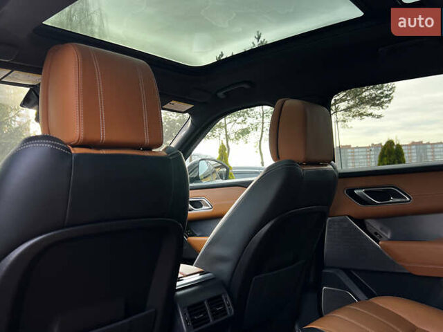 Білий Ленд Ровер Рендж Ровер Велар, об'ємом двигуна 3 л та пробігом 64 тис. км за 58900 $, фото 25 на Automoto.ua