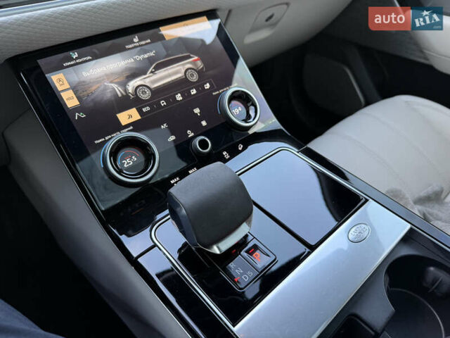 Білий Ленд Ровер Рендж Ровер Велар, об'ємом двигуна 2 л та пробігом 63 тис. км за 44500 $, фото 61 на Automoto.ua