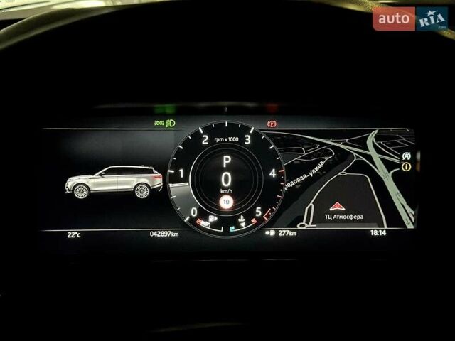 Белый Ленд Ровер Рендж Ровер Велар, объемом двигателя 2 л и пробегом 68 тыс. км за 57500 $, фото 74 на Automoto.ua