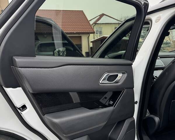 Білий Ленд Ровер Рендж Ровер Велар, об'ємом двигуна 2 л та пробігом 128 тис. км за 38900 $, фото 20 на Automoto.ua