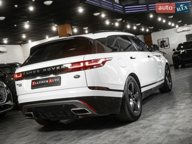 Білий Ленд Ровер Рендж Ровер Велар, об'ємом двигуна 3 л та пробігом 102 тис. км за 48900 $, фото 51 на Automoto.ua