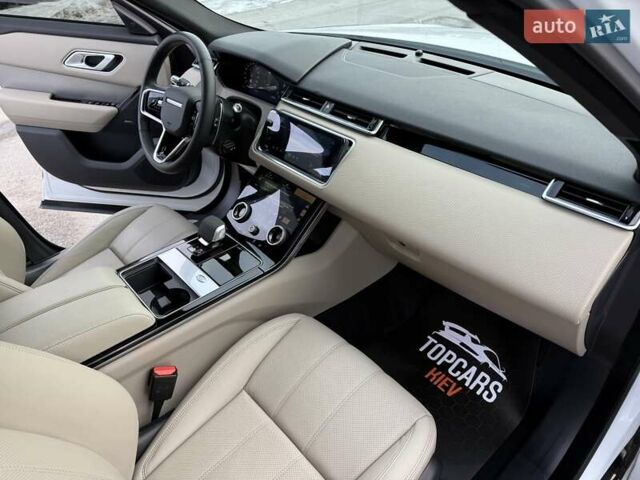 Белый Ленд Ровер Рендж Ровер Велар, объемом двигателя 2 л и пробегом 68 тыс. км за 57500 $, фото 40 на Automoto.ua