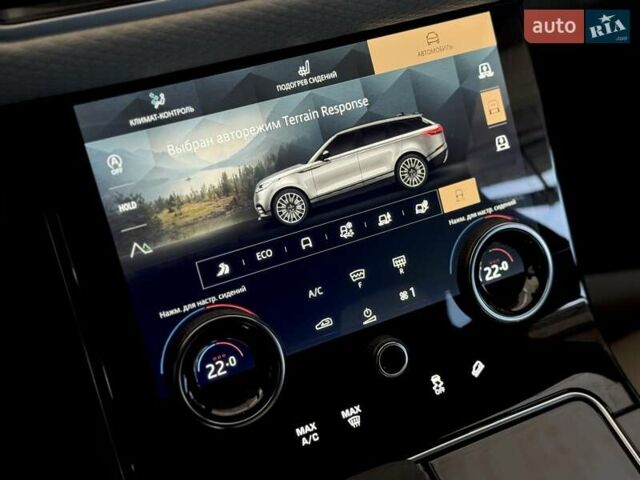 Белый Ленд Ровер Рендж Ровер Велар, объемом двигателя 2 л и пробегом 68 тыс. км за 57500 $, фото 66 на Automoto.ua