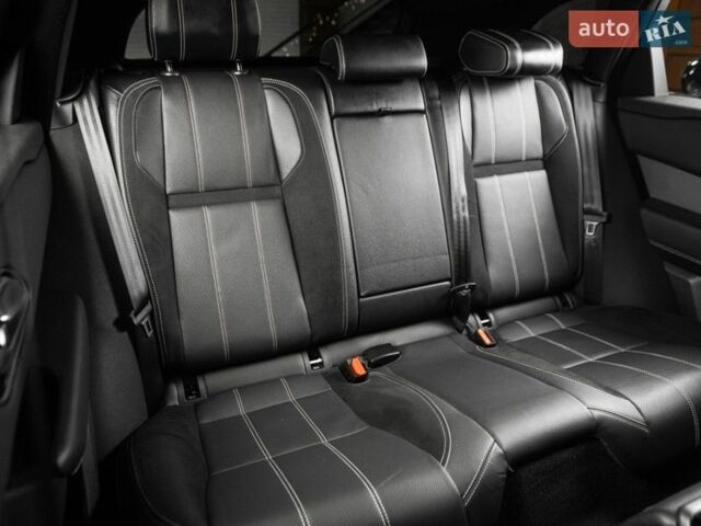 Білий Ленд Ровер Рендж Ровер Велар, об'ємом двигуна 3 л та пробігом 102 тис. км за 48900 $, фото 57 на Automoto.ua