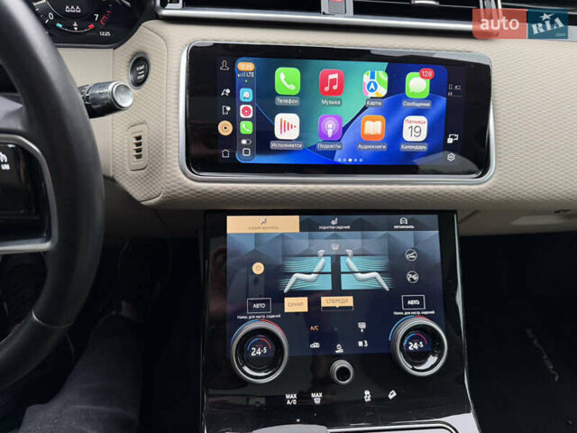 Білий Ленд Ровер Рендж Ровер Велар, об'ємом двигуна 2 л та пробігом 108 тис. км за 44999 $, фото 58 на Automoto.ua